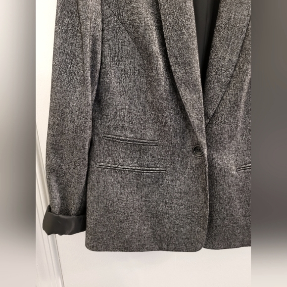 Nine West | 1 Button Shawl Collar Blazer | Smoke Gray & Black | Size 6 - Picture 3 of 8